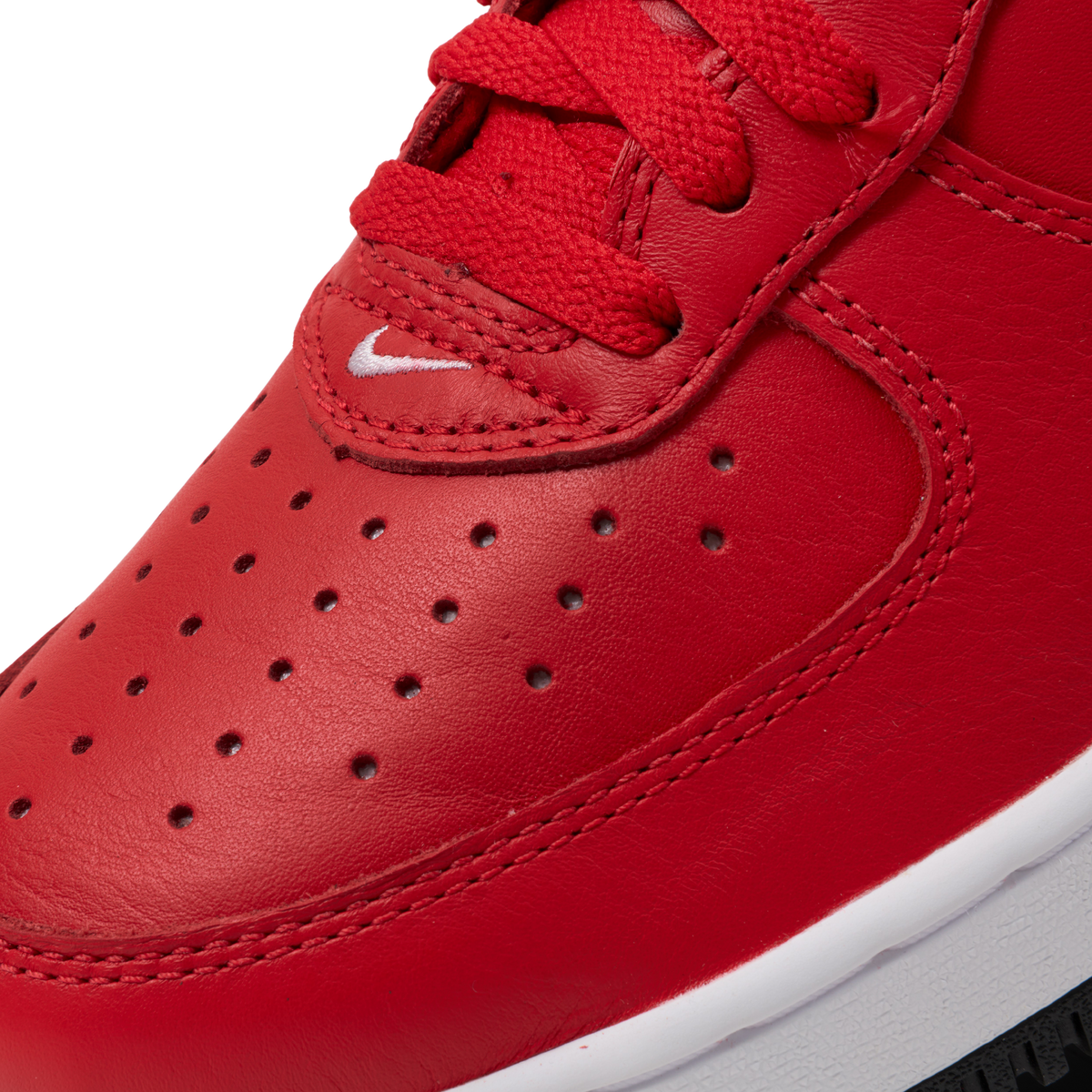 VICTOR VICTOR X NIKE AIR FORCE 1 '01 (UNIVERSITY RED)
